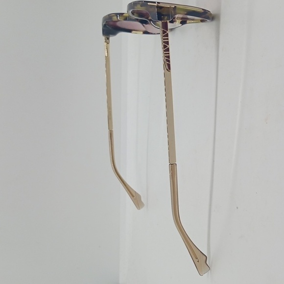 NWOT COCO AND BREEZY SUNGLASSES INSPIRE TORTOISE